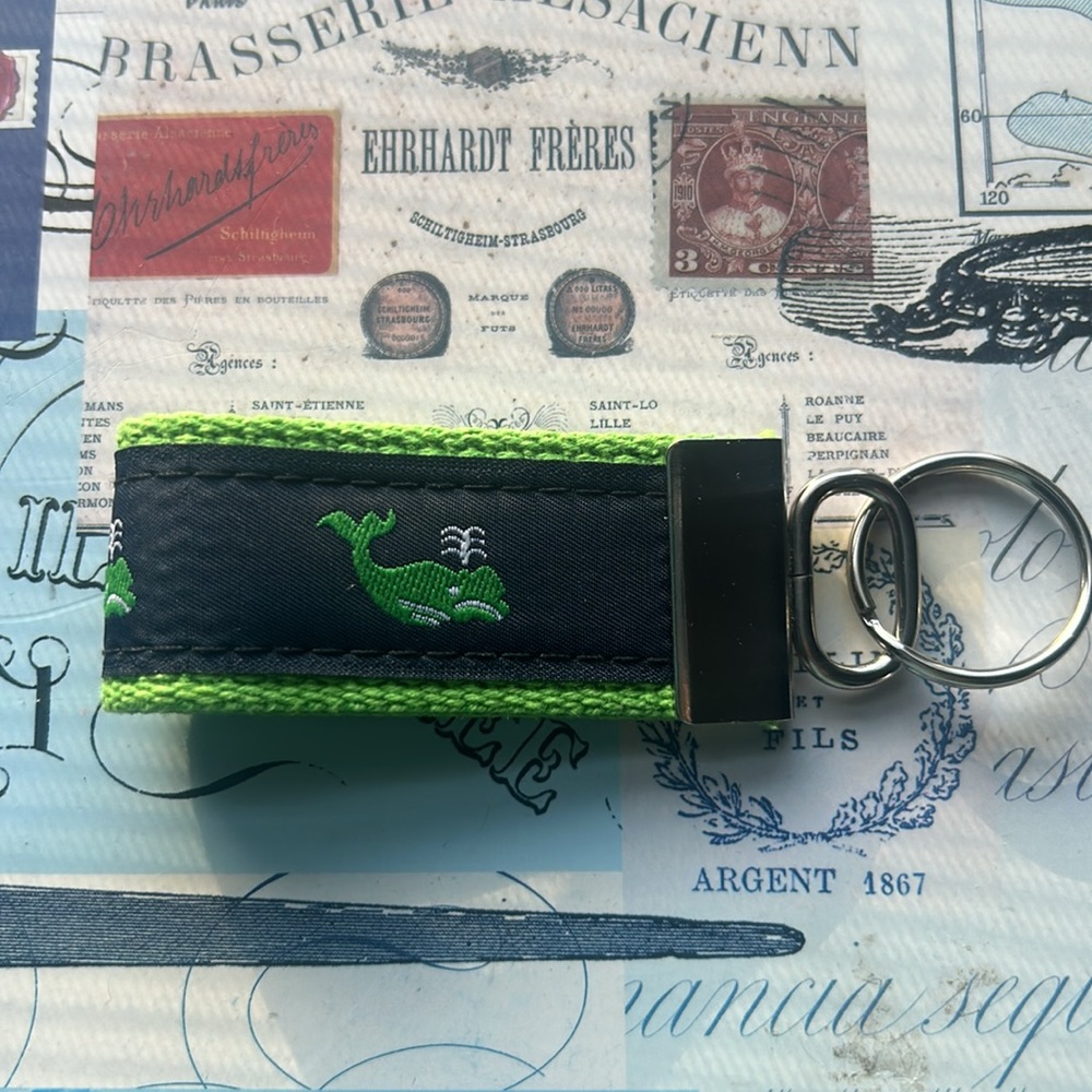 Keychain with green whale